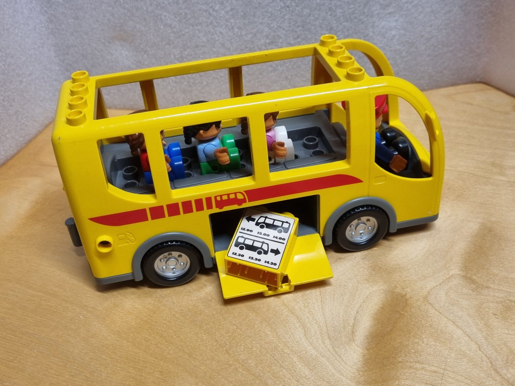 Lego Kit di costruzioni: LEGO Duplo Schulbus – Usato da Basadingen venduto da tot_59zf 2