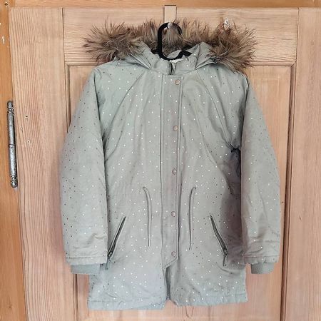 Schöne Winterjacke Vertbaudet 140