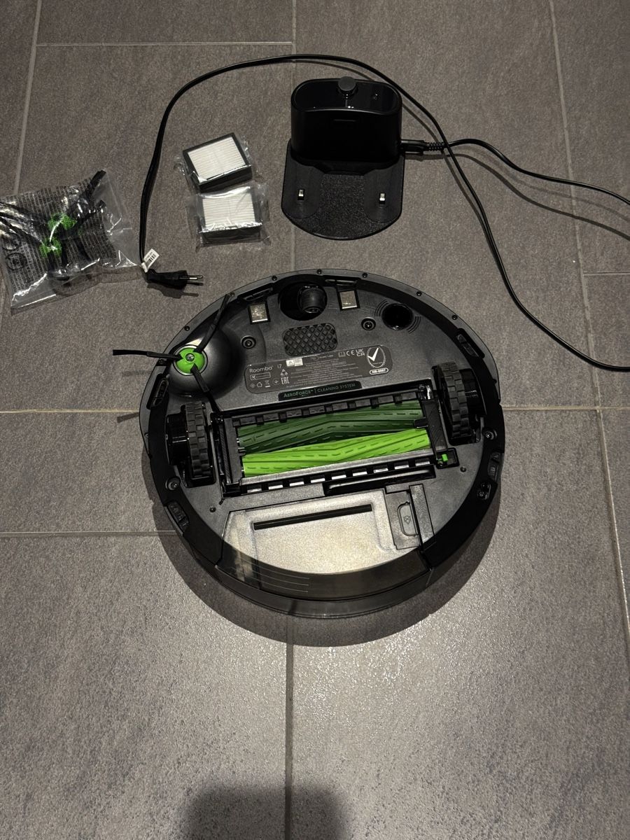 Irobot Aspirapolveri & Accessori: IRobot i7150 – Usato da Scherz venduto da spike22.5 1