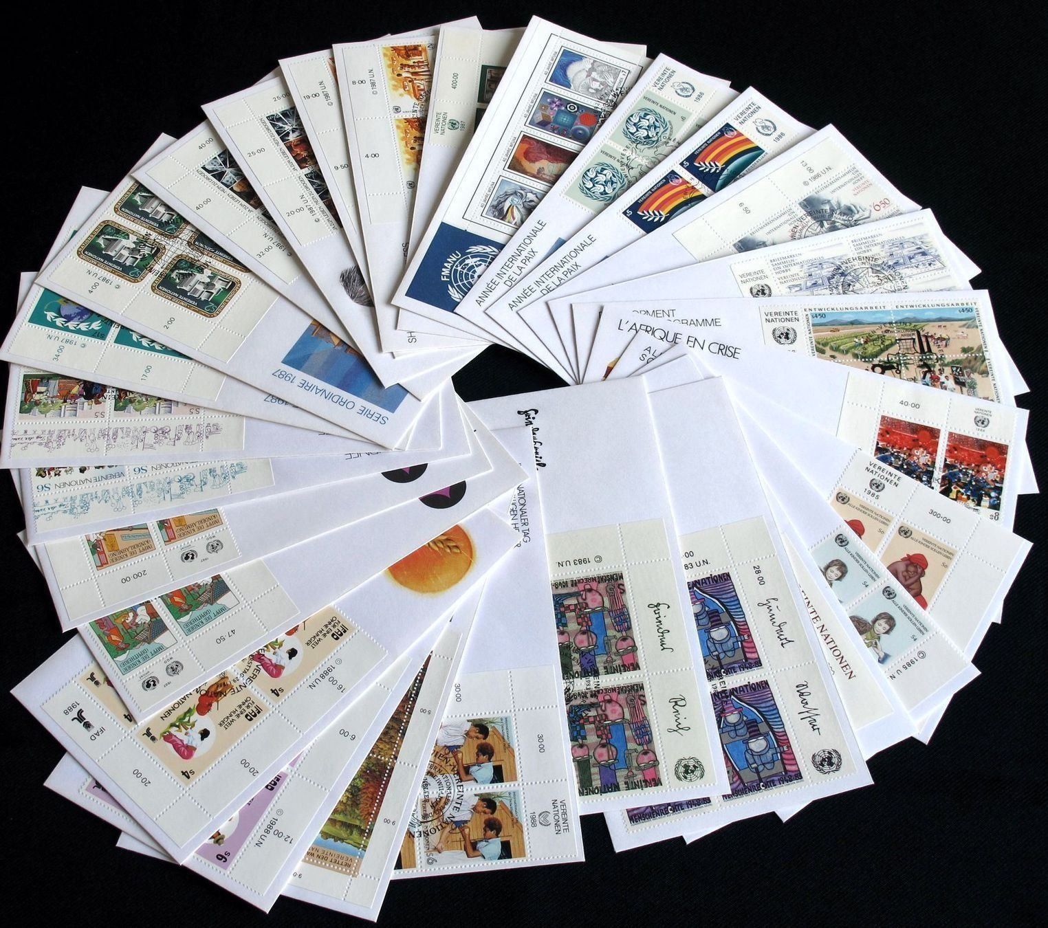 Tutti i francobolli: UNO Wien VB FDC Smlg. 1986-1999 kmpl.! – Nuovo (secondo la descrizione) da Remetschwil venduto da Hofiii