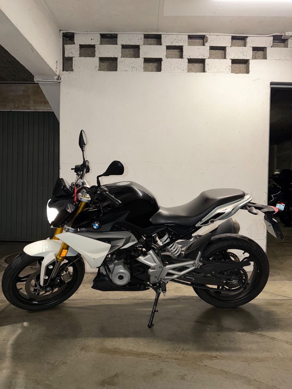 BMW Strada: BMW G310R – Usato da Le Grand-Saconnex venduto da bat_z7db 1