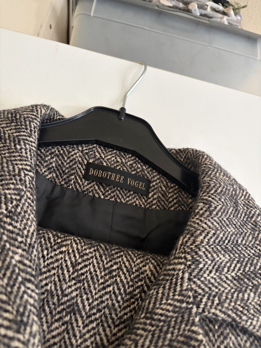 Completi & Tailleur: Anzug Dorothee Vogel – Usato da Basel venduto da Brunner.T 1