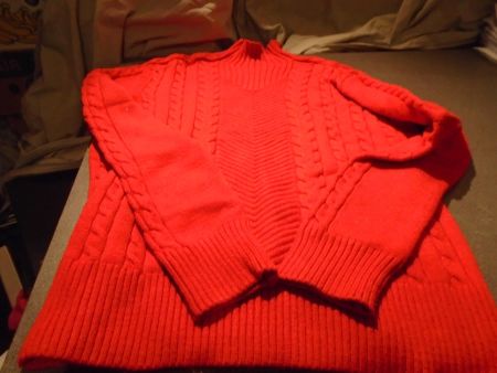 Pullover ca. Grösse S, rot/Muster