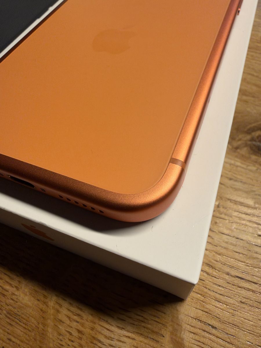 Apple Telefoni cellulari / Smartphones: iPhone 17 pro Max 512GB cosmic orange – Usato da Staffelbach venduto da Roger1312 2