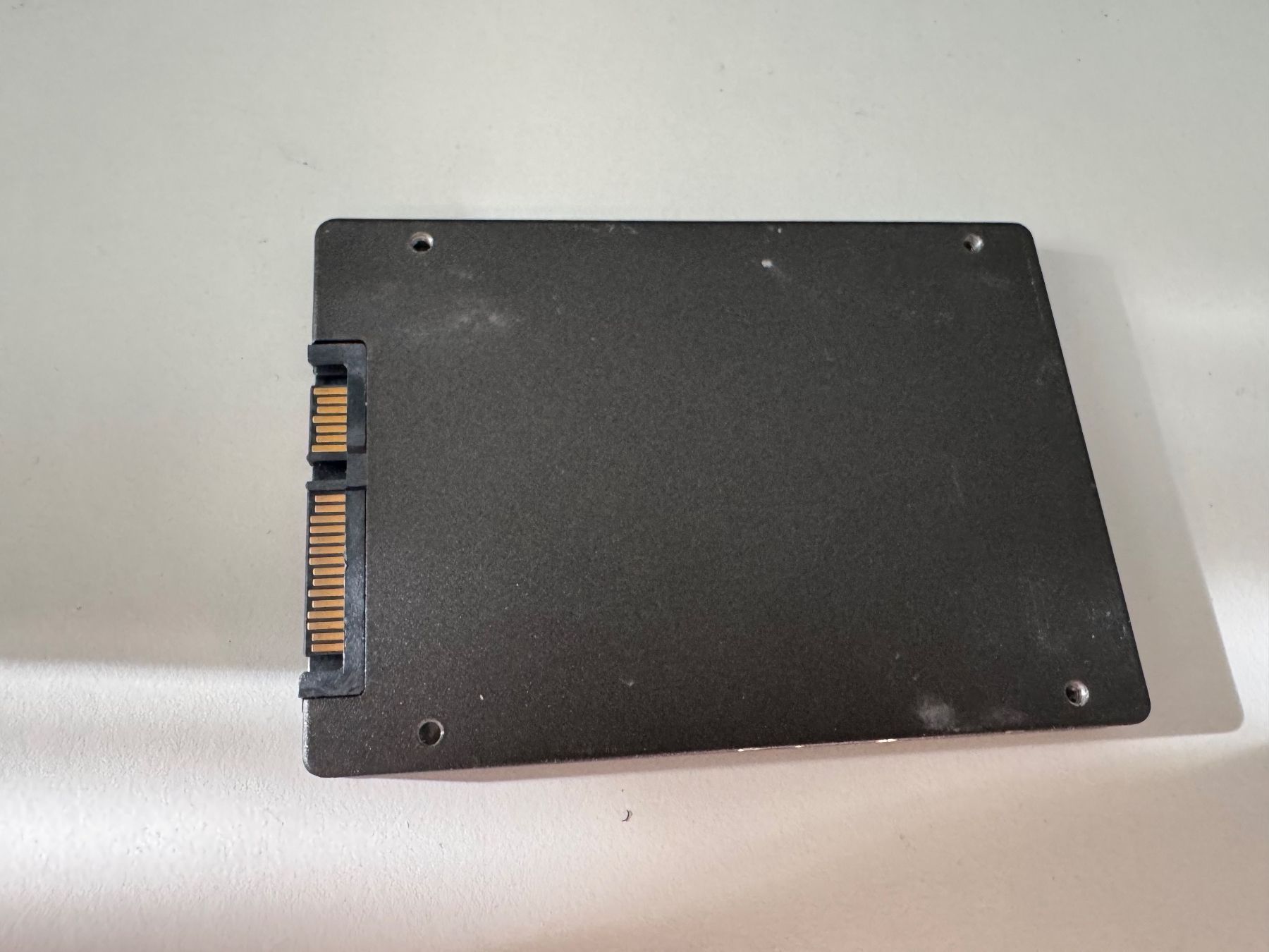 Dischi rigidi: Micron SSD 128GB – Usato da Adliswil venduto da Busys 1