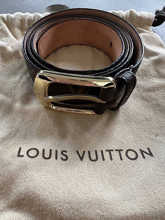 Louis Vuitton Cinture: Cintura Louis Vuitton – Nuovo e nell'imballaggio originale da Luzern venduto da mic_99vf