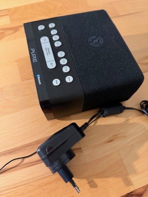 Sveglie: Pure Siesta DAB-Radiowecker mit Wireless Charge – Nuovo (secondo la descrizione) da Trimbach venduto da Qom 1