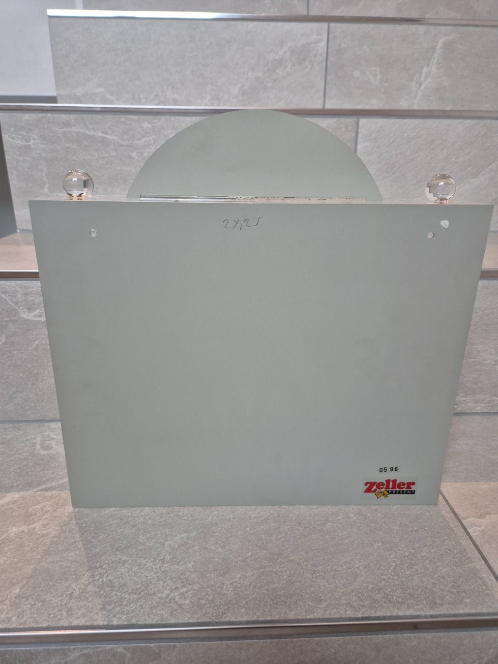 Tutte le decorazioni: Setzkasten aus Plexiglas und Spiegel – Usato da Roggwil TG venduto da RustonBucyrus22 2