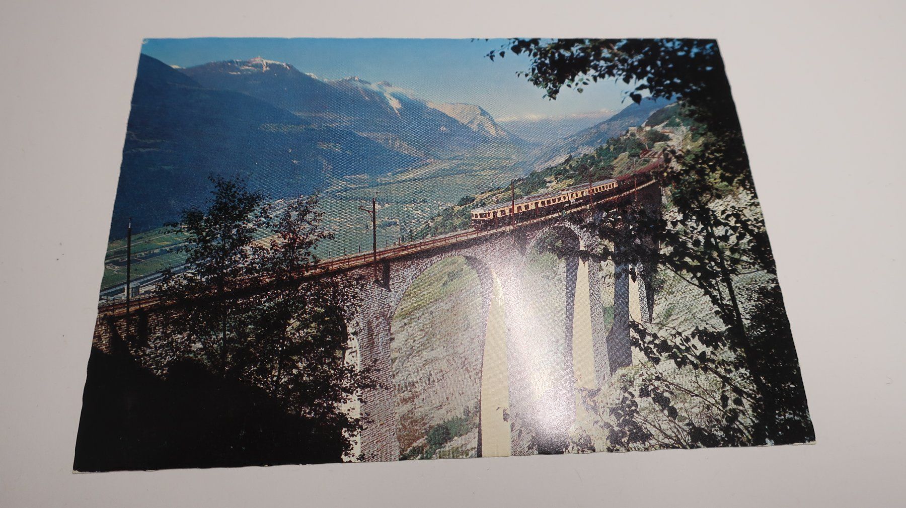 Cartoline postali: Bern - Lötschberg - Simplon Bahn – Usato da Cormoret venduto da Pascalll2001 1