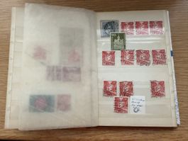 Kleines Album Schweizer Briefmarken 