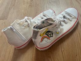 Converse-Imitat mit witzigen Emoji