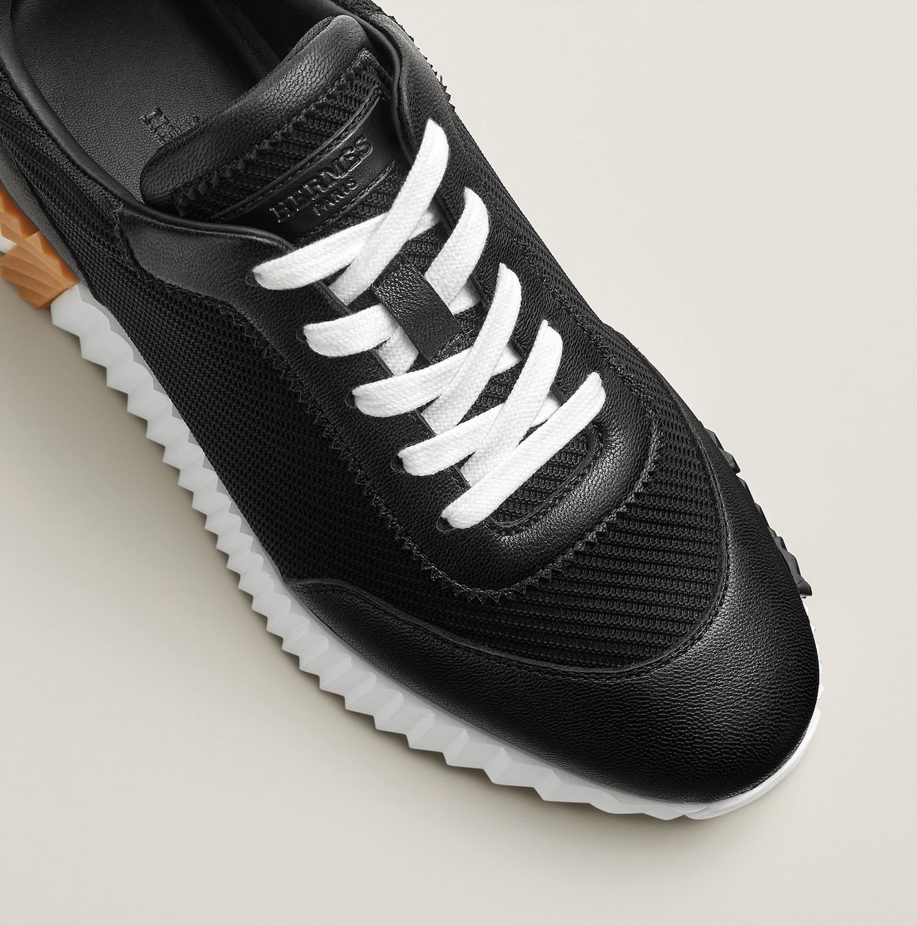 Hermès Damenschuhe: Hermès Sneakers Bouncing Neu - Schwarz - 38.5 – Neu und originalverpackt aus Zürich von eldelsteine_handler 1
