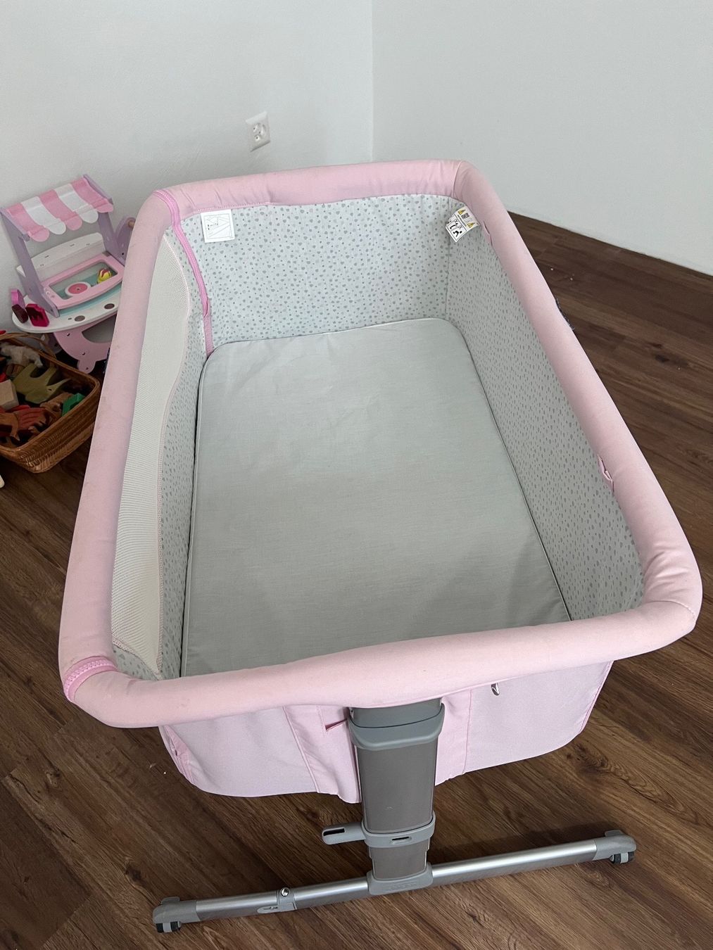 Chicco Culle: Chicco Next2me Beistellbett Pink – Usato da Wil ZH venduto da CataleyaDewi 3
