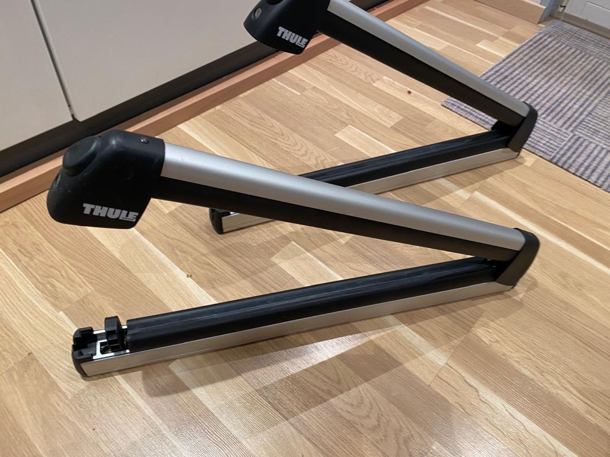 Thule Barres de toit: Thule Skiträger – D'occasion à Sarnen par papi12 3
