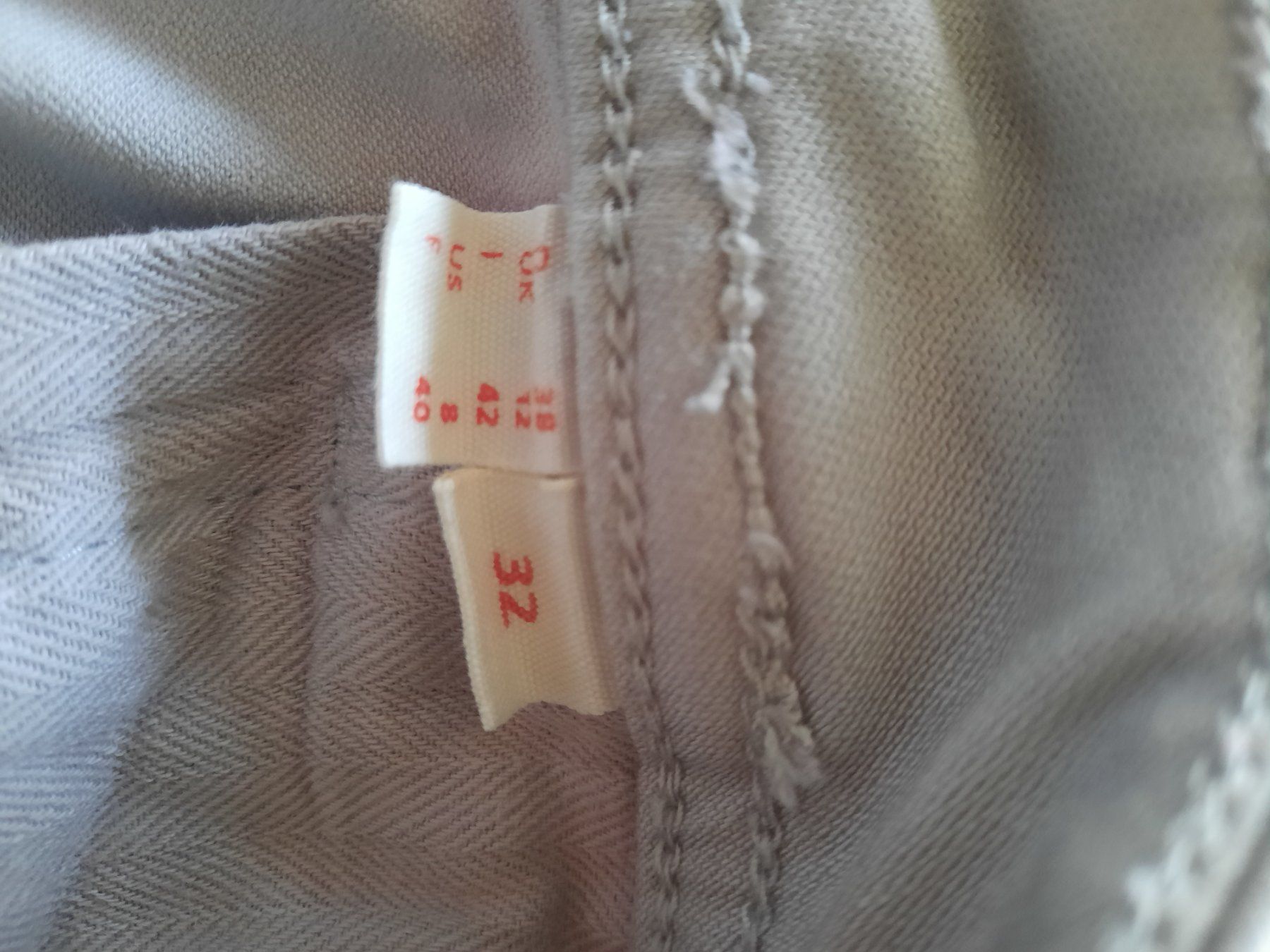 Esprit Jeans: Graue Hose Esprit 38/32 – Gebraucht aus Tecknau von easton82 2