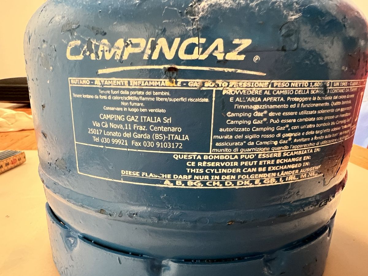 Campingaz Apparecchiature e tecnologia a gas: Campingaz-Flasche 19 cm hoch – Usato da Sevelen venduto da Ritiplampi 1