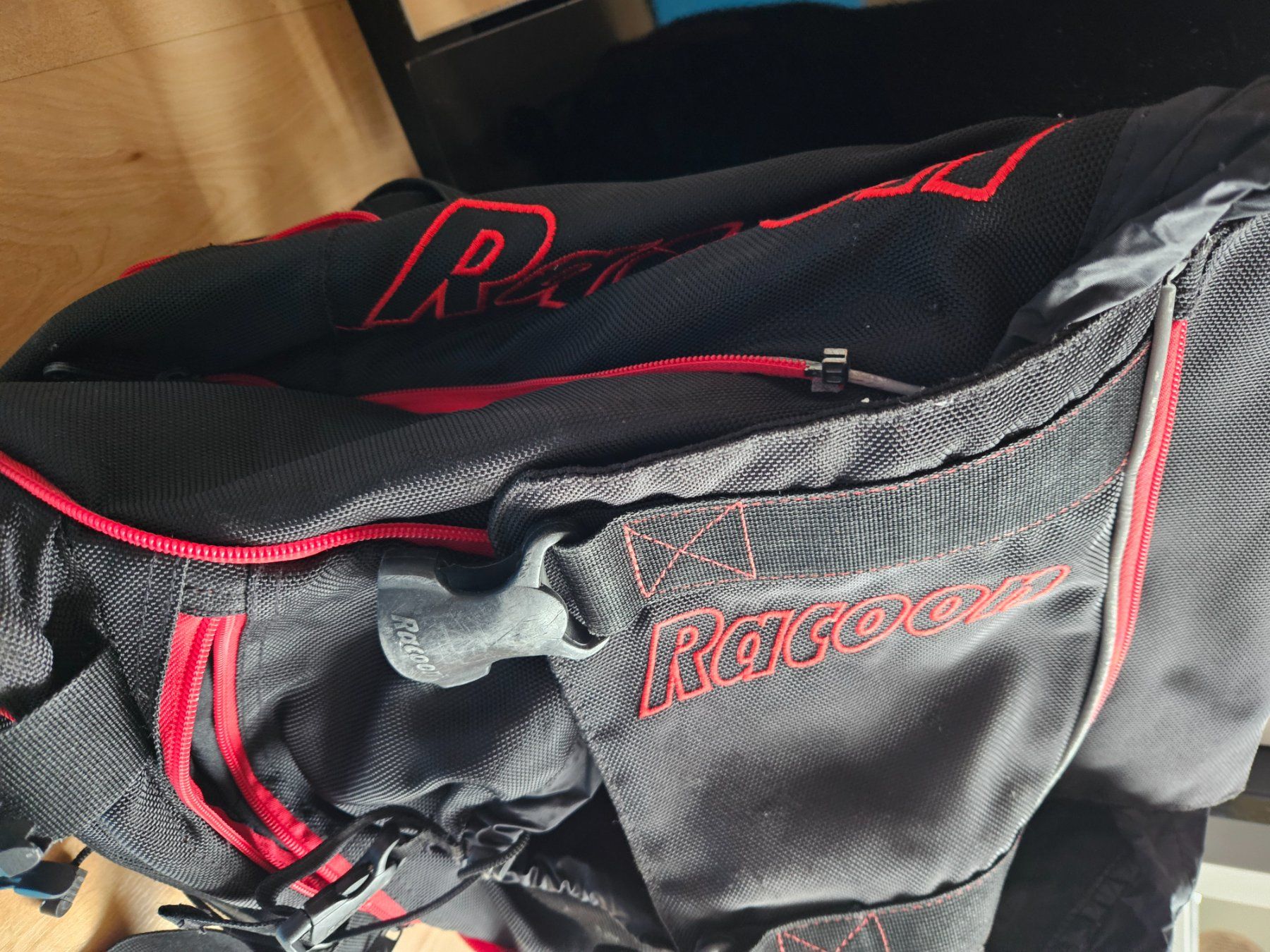 Racoon Zaini: RACOON  Schul-Rucksack – Usato da Neuenkirch venduto da DHRM 2