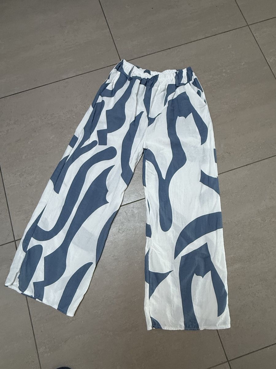 Hosen: Leichte Sommerhose aus Viscose – Neu (gemäss Beschreibung) aus Sigriswil von ck56