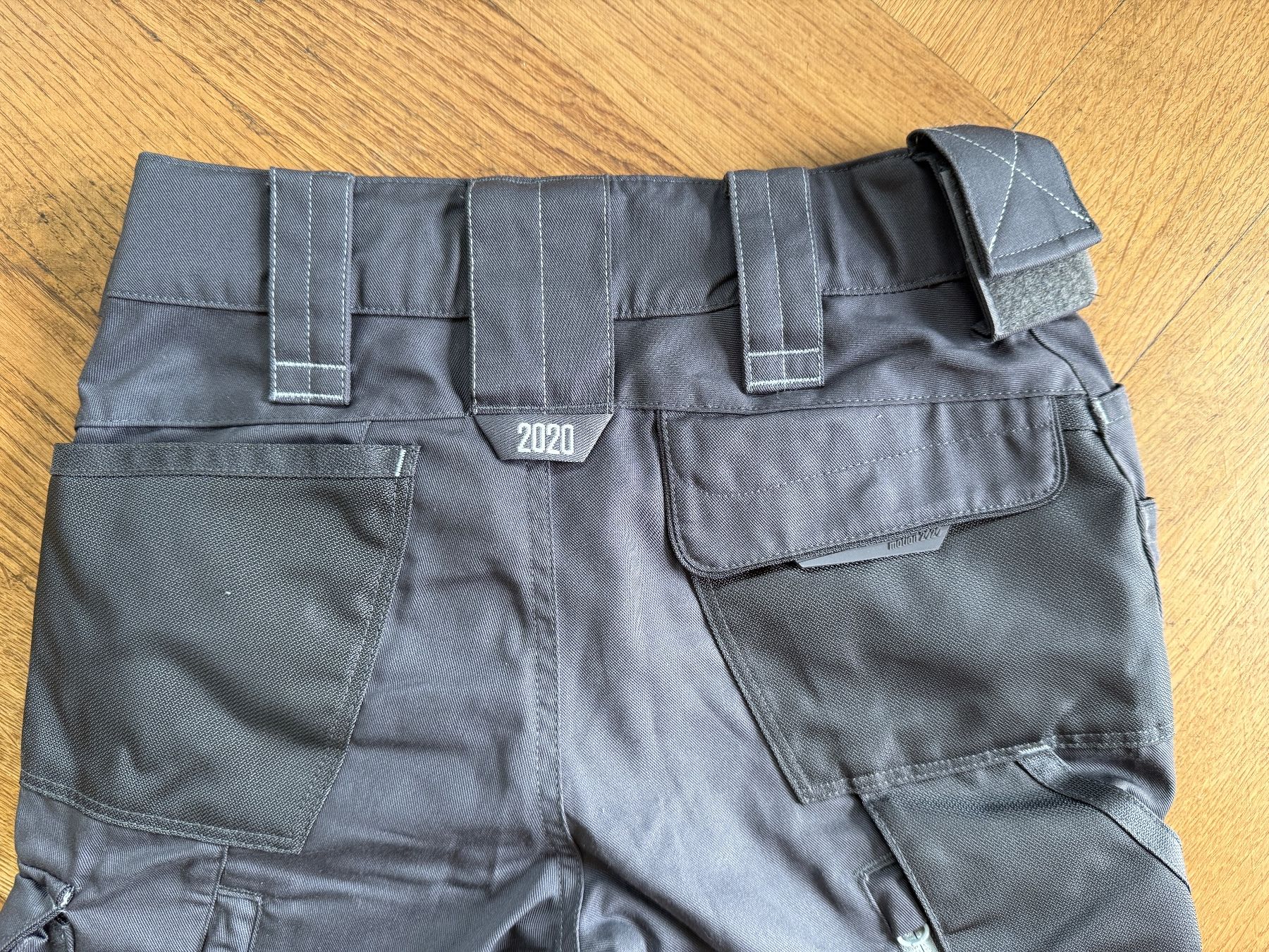 Engelbert Strauss Pantaloni: Neu Engelbert Strauss Grösse 32 Hose motion Damen – Nuovo (secondo la descrizione) da Ennetbaden venduto da mapa05 3