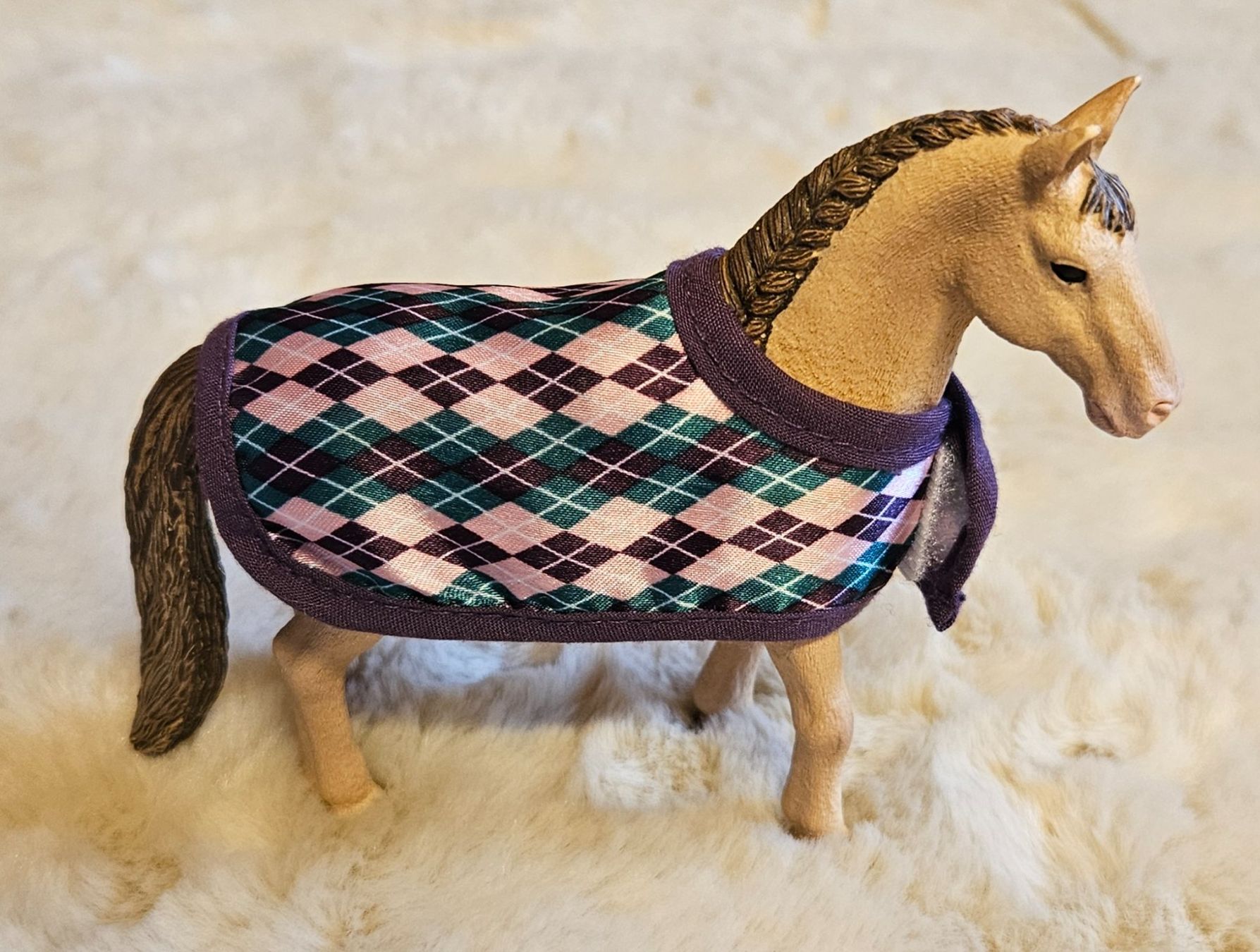 Schleich Spielzeuge: Schleich Stute mit Decke – Gebraucht aus Muolen von xania82