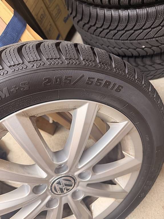 Pneus & Kompletträder: Winterräder Golf 7 – Gebraucht aus Romanshorn von dif_x6q6 2