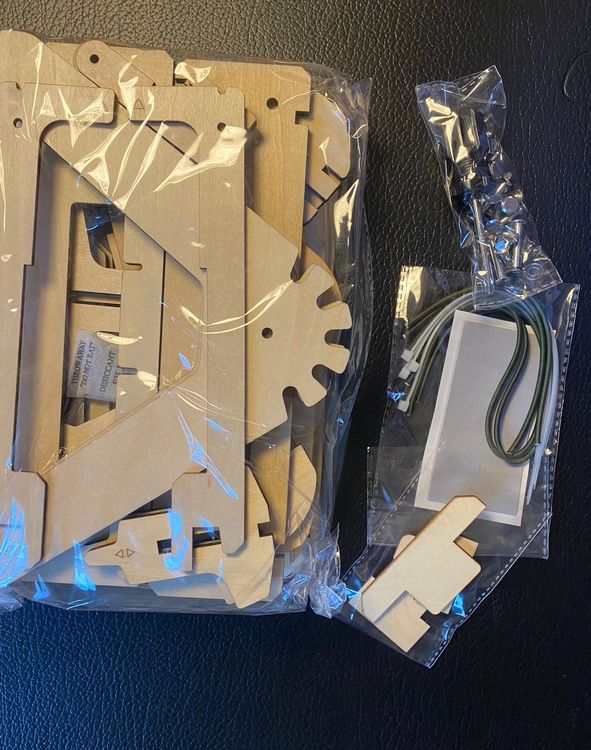 KiwiCo/Tiltandfold Desk Kaufen auf Ricardo