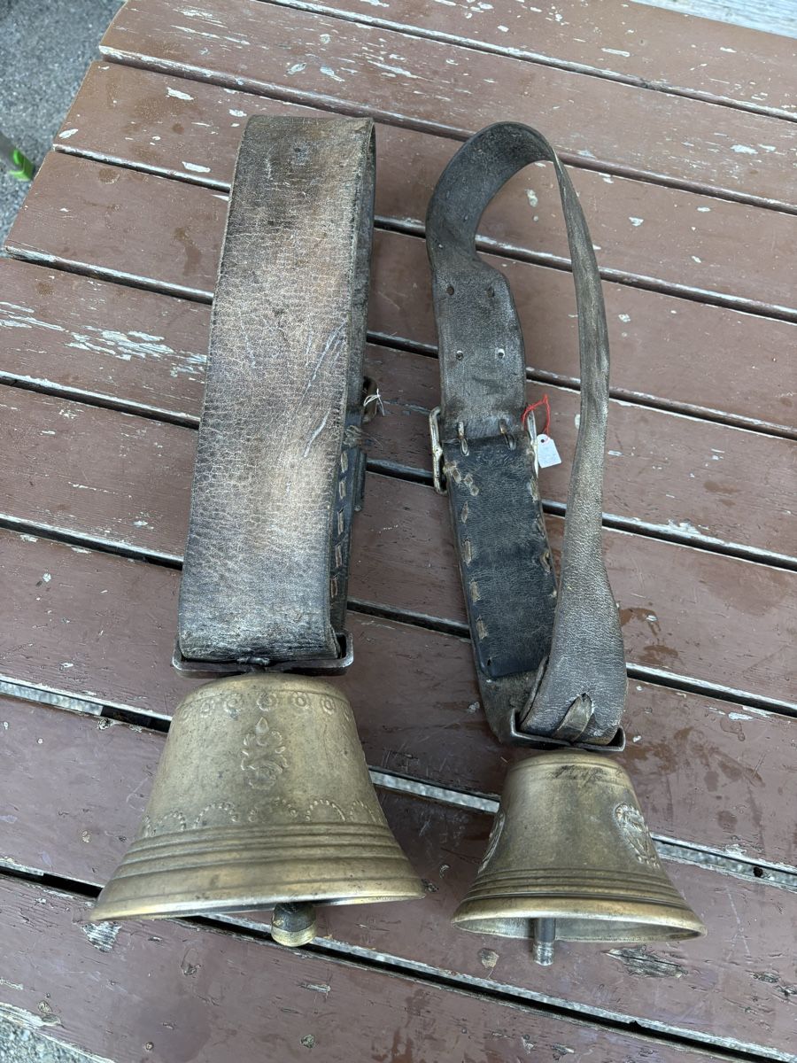 Campanacci mucche: 2 Antike Weideglöggli – Usato da Schangnau venduto da Roseggli82 9