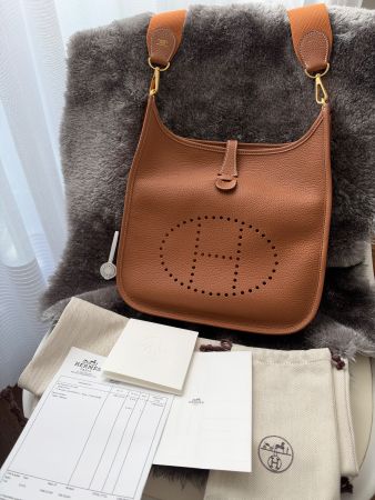 NEW Hermès Evelyne III 29 in Gold