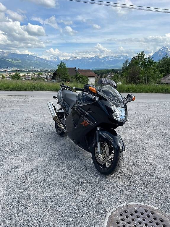 Honda Touring: HONDA CBR1100 XX Superblackbird – Usato da Uetendorf venduto da Rere 3