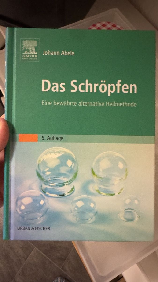 Dispositivi per massaggi: Schröpfgläser Konvolut mit Buch "Das Schröpfen" – Usato da Brig venduto da Invert 2