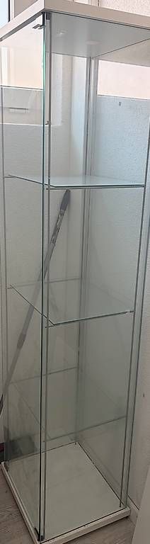 Regale: Regal aus Glas  – Gebraucht aus Winterthur von lau_spc7