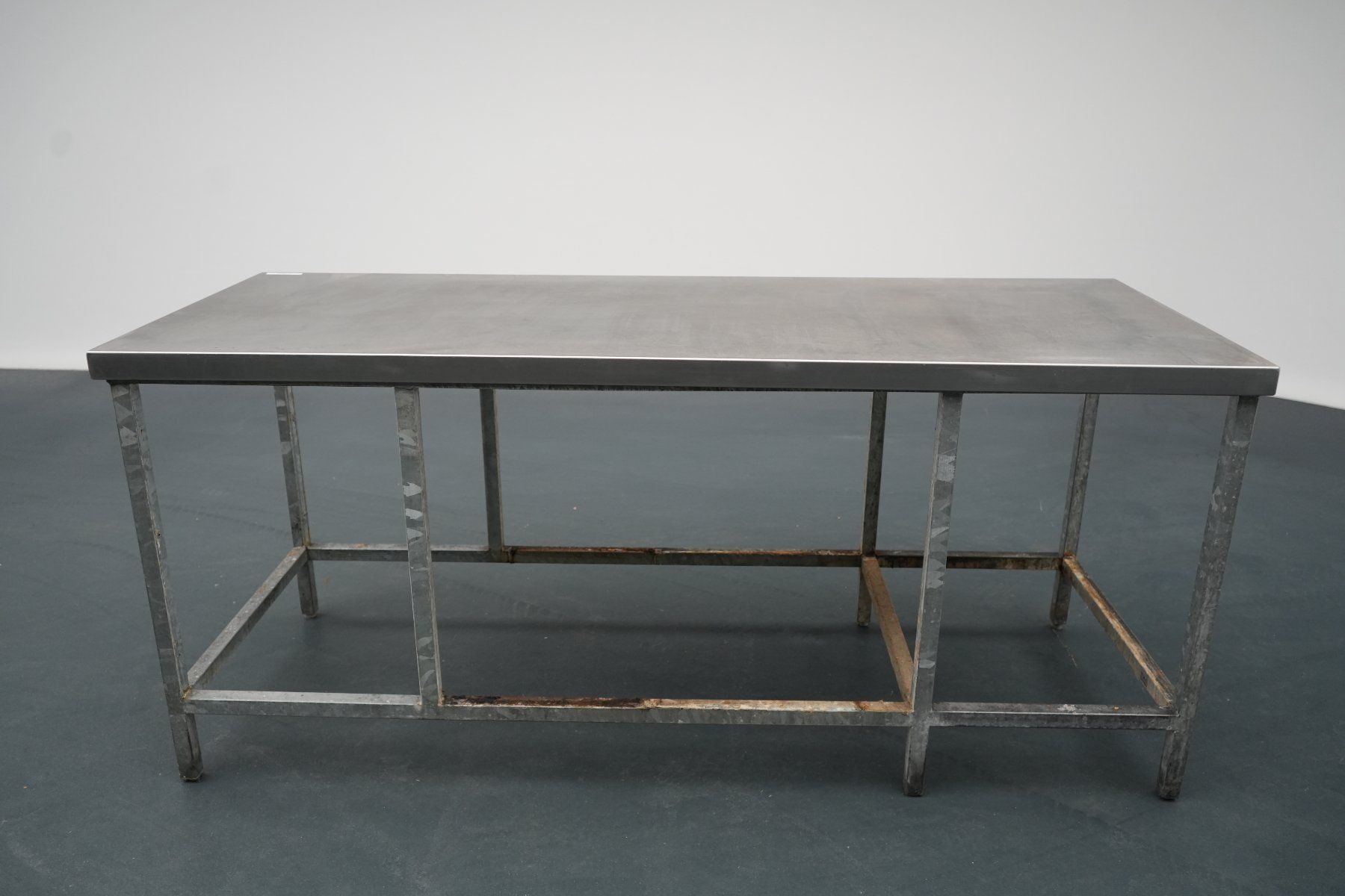 Cucine complete: Chromstahltisch Arbeitstisch Metallgestell gebraucht – Usato da Safenwil venduto da EFAGSafenwil5745