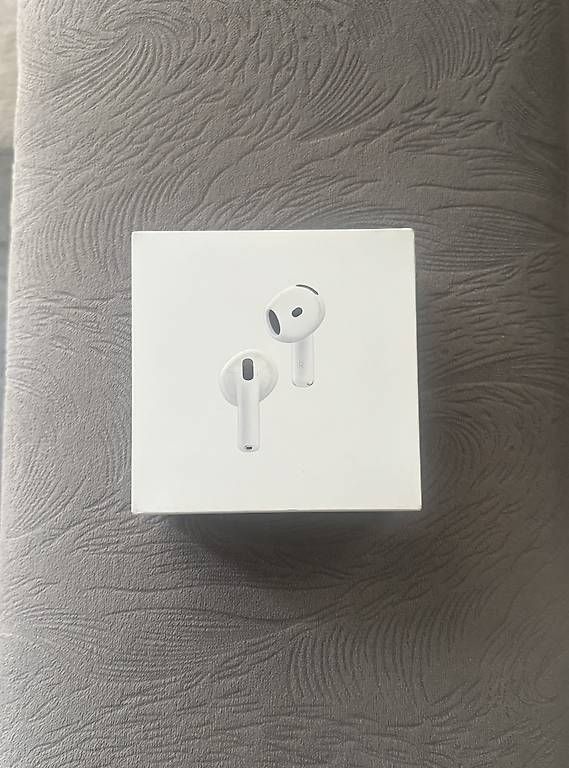 Apple Kopfhörer: Apple Airpod 4 mit Noise Cancel – Gebraucht aus Rheineck von fabiennekx