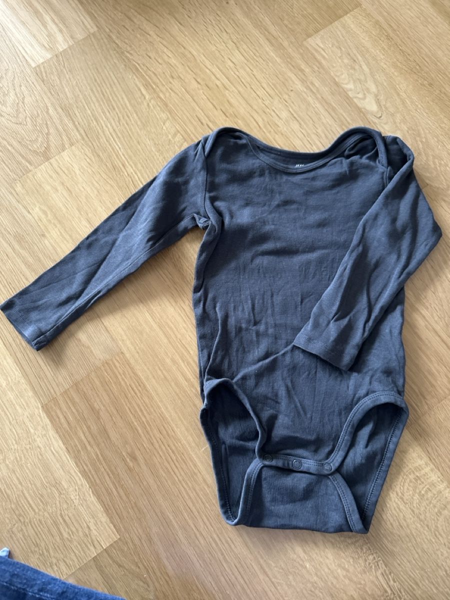 H&M Biancheria intima: Bodies H&M grösse 86 – Usato da Bern venduto da Tana31 2