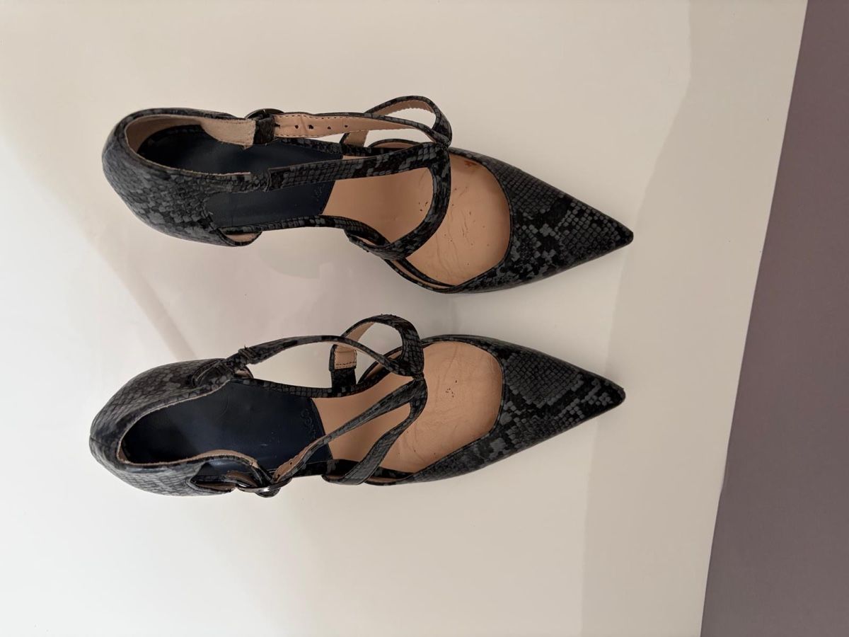 Mango Scarpe da donna: MANGO Sandalen Schlangenmuster Gr. 40 – Nuovo (secondo la descrizione) da Zürich venduto da koc_6l5j