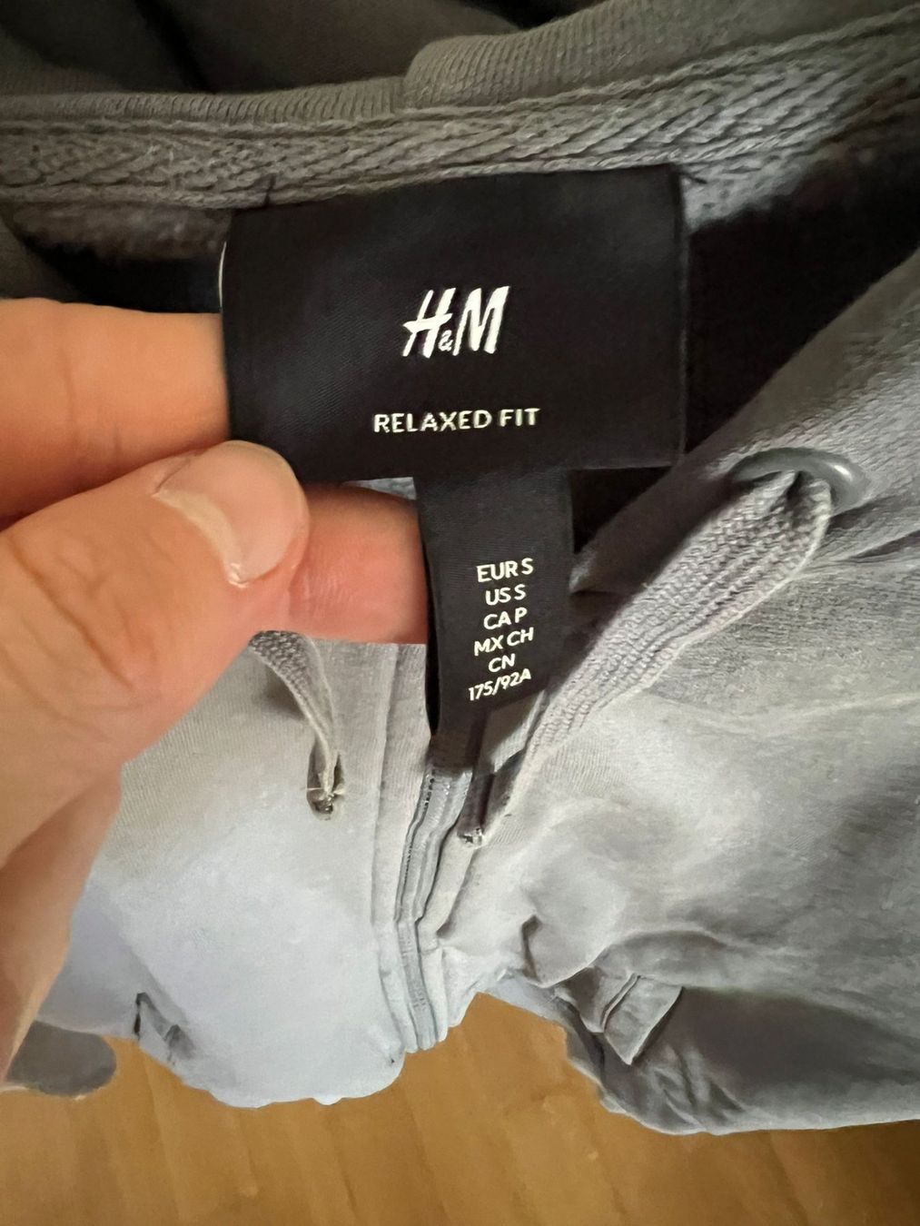 H&M Giacche: H&M Sweatjacke Grau Size S – Usato da Hettlingen venduto da lou_c27x 1