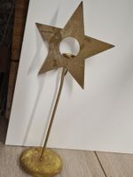 Goldiger Kerzenständer, H 46 cm