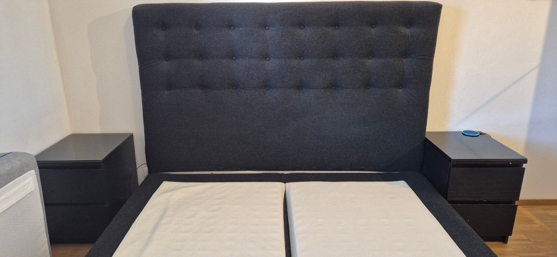 Betten: Boxspringbett mit Nachtischen – Gebraucht aus Wangen b. Olten von golf89 1