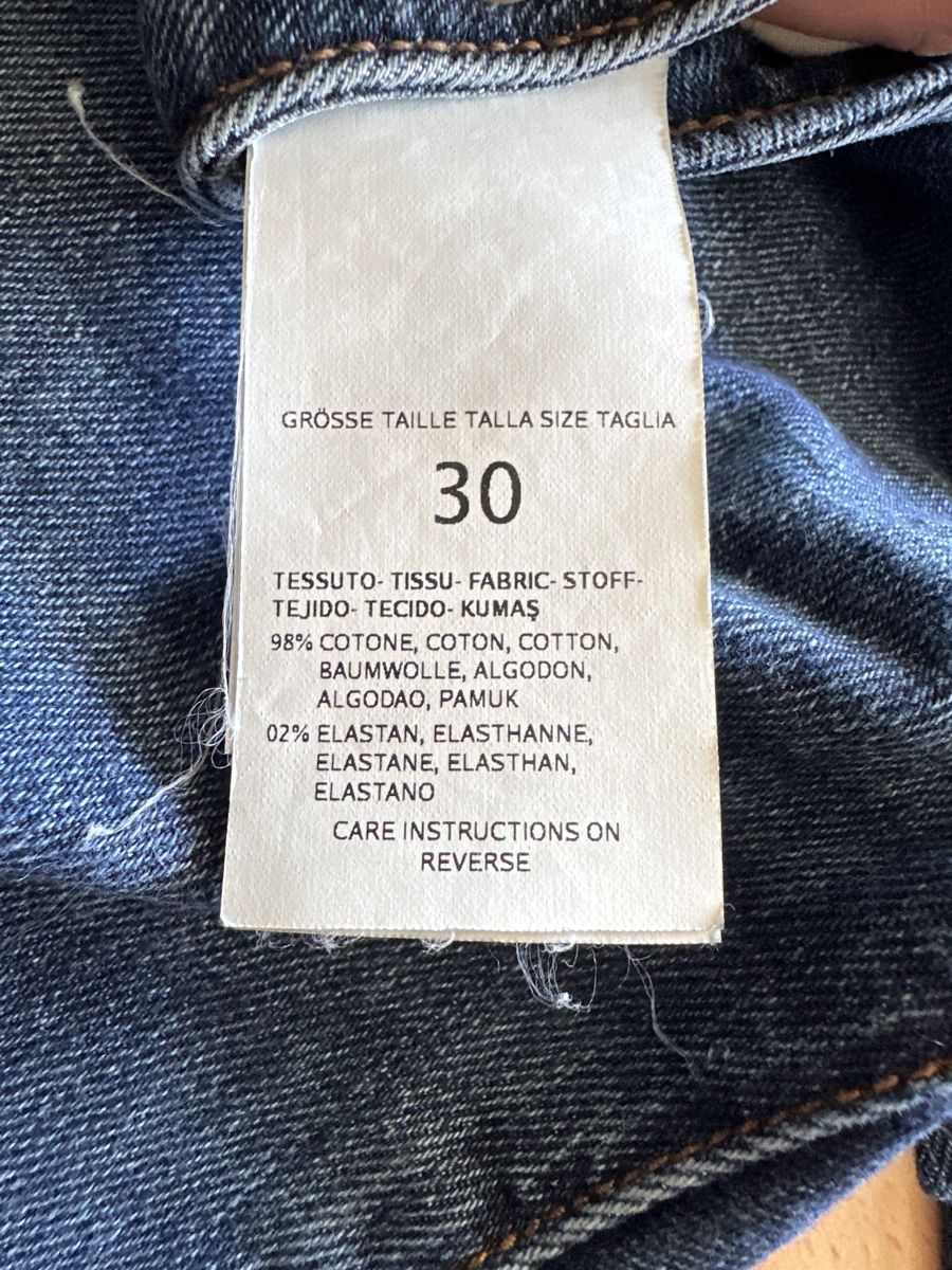Max Mara Jeans: Jean Max Mara Sportmax Code, taille 30, coupe skinny, coton – Nuovo (secondo la descrizione) da St-Saphorin-Morges venduto da mac_7tvq 4