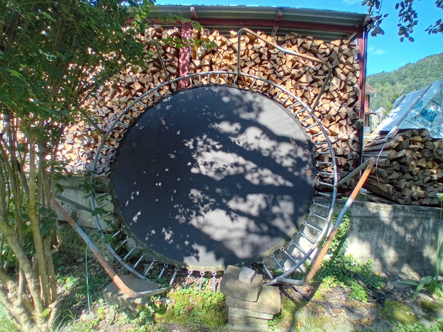 Trampolini: Gartentrampolin Durchmesser 3m – Usato da Rüthi (Rheintal) venduto da titlis07 1