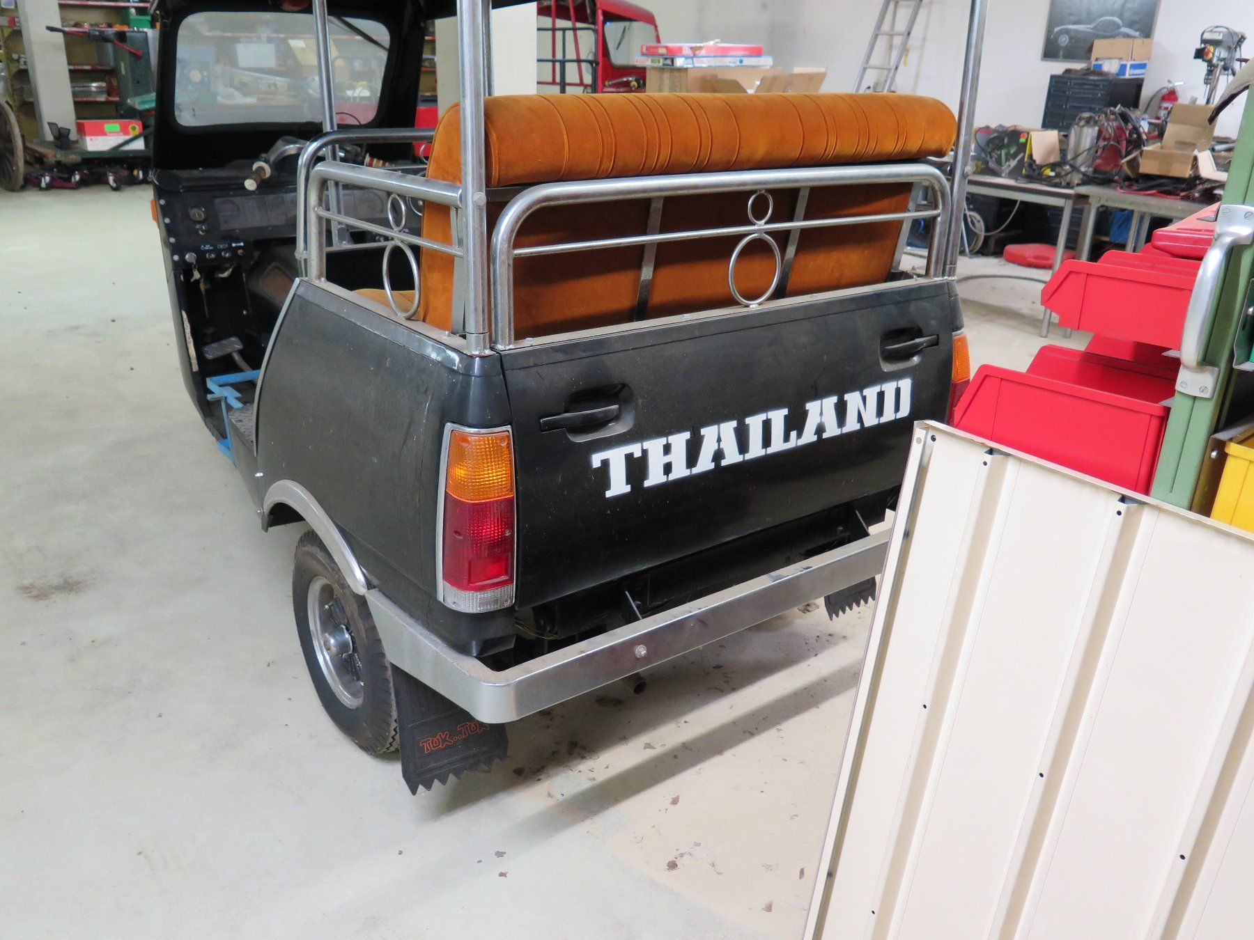 Veicoli commerciali: Tuk Tuk Original Thailand – Difettoso da Meisterschwanden venduto da Curriculum 4