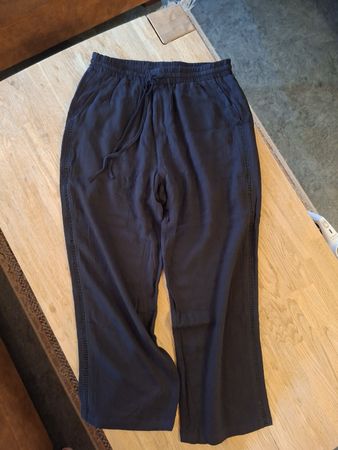 Halara Damen Hose schwarz Grösse M neu mit Etikett