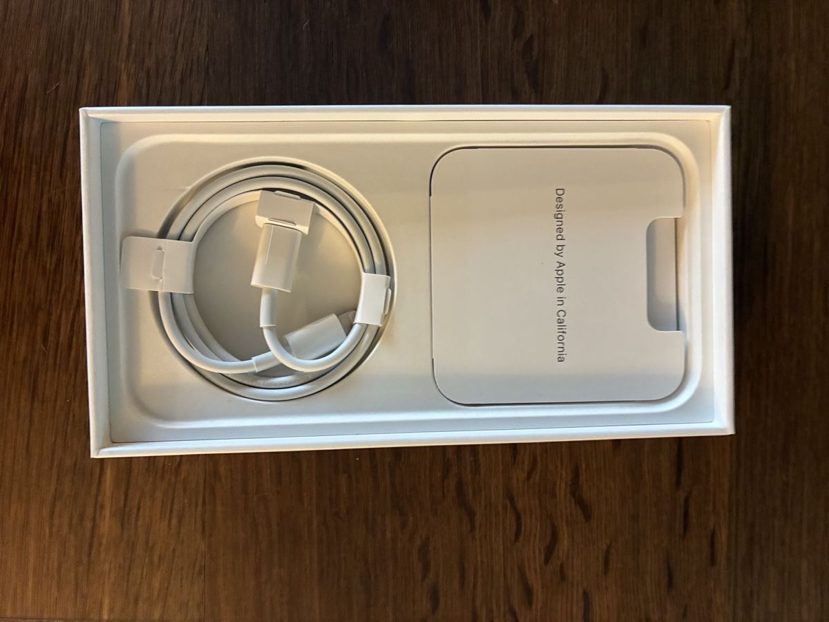 Apple Handys / Smartphones: Apple iPhone 12 64GB weiss – Gebraucht aus Zollikofen von Prosecco7 5