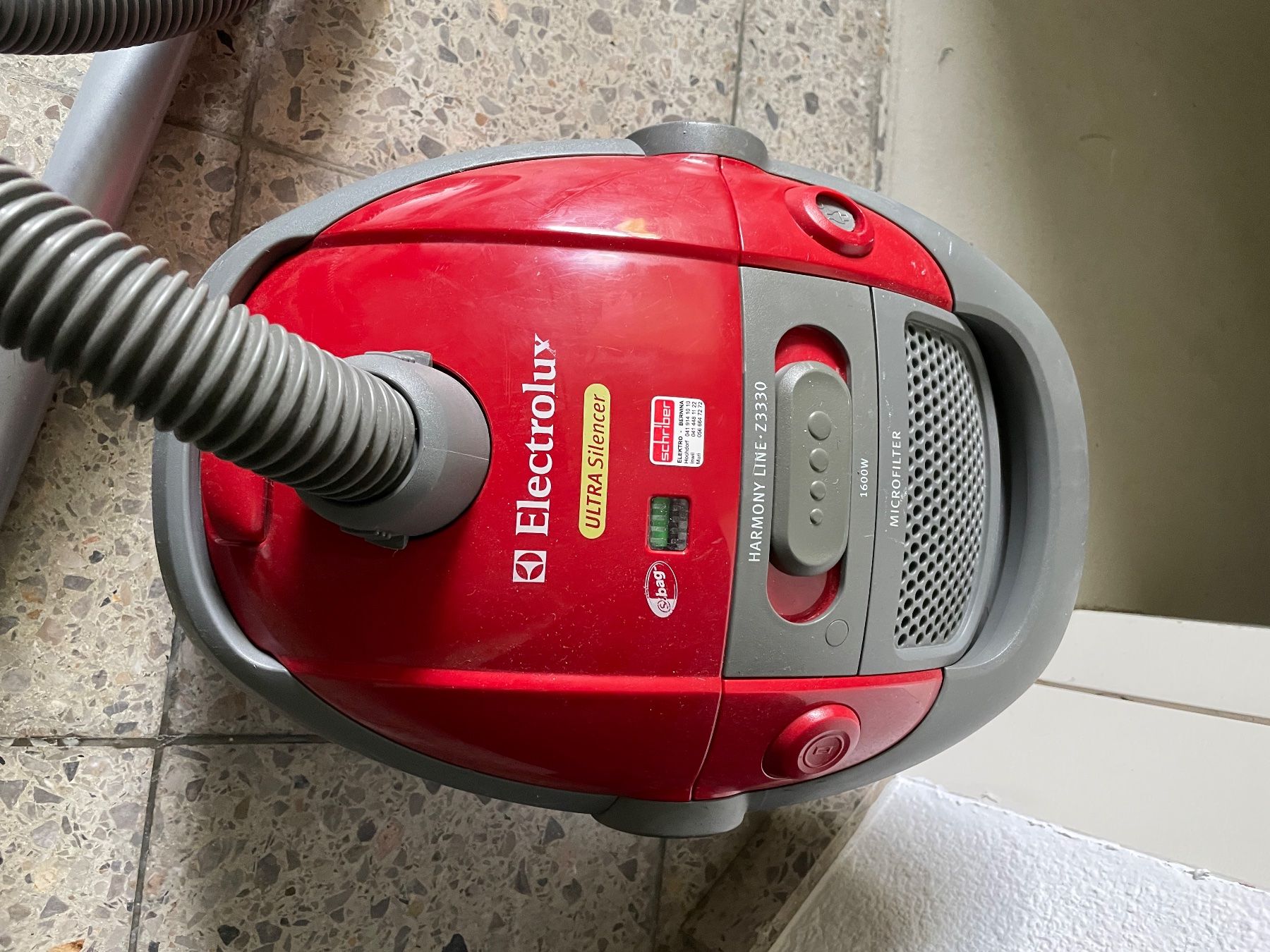 Electrolux Aspirapolveri & Accessori: Electrolux Ultra silencer Staubsauger – Usato da Hagendorn venduto da Blaf 2