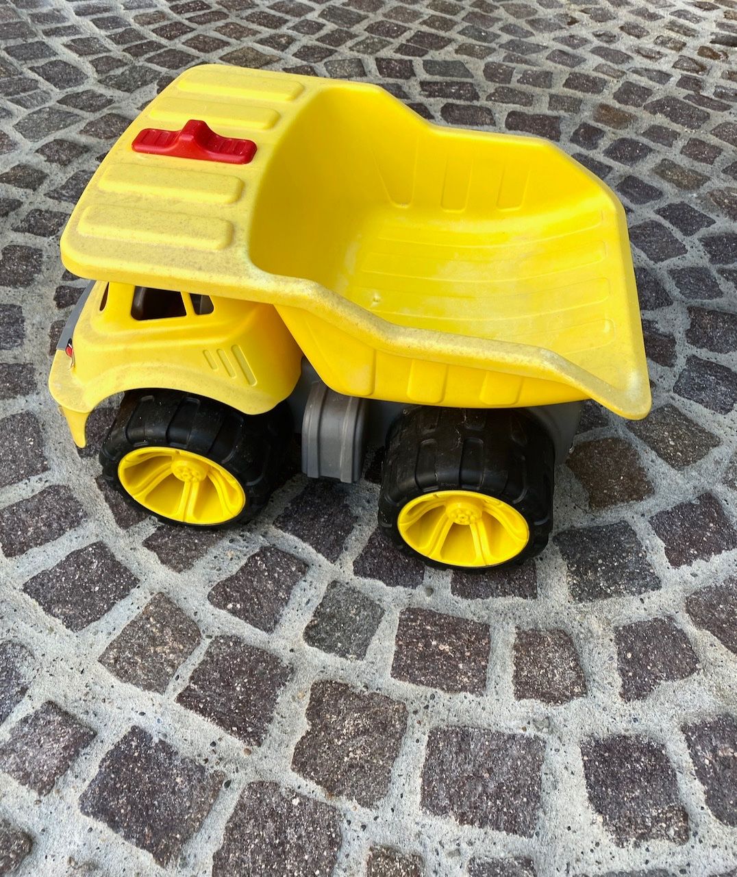 Big Spielzeuge: BIG Power Worker Maxi-Truck, Kipper – Gebraucht aus Uster von ros_pym8