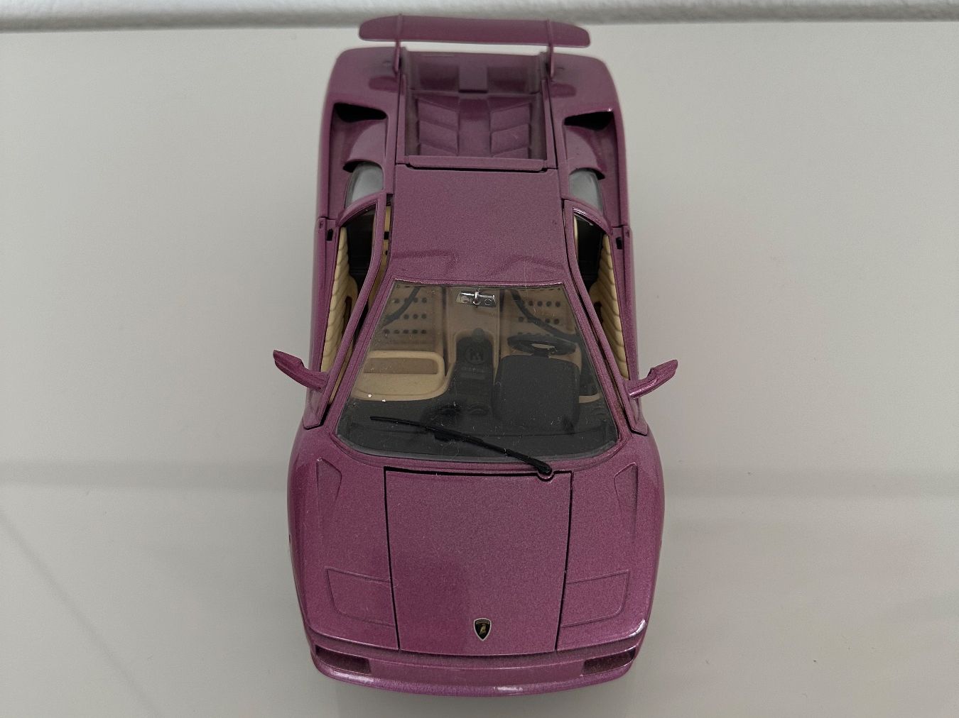 Bburago Modellautos: Lamborghini Diablo 1:18 Bburago mit Sockel – Gebraucht aus Muri AG von gae_kz9y 5