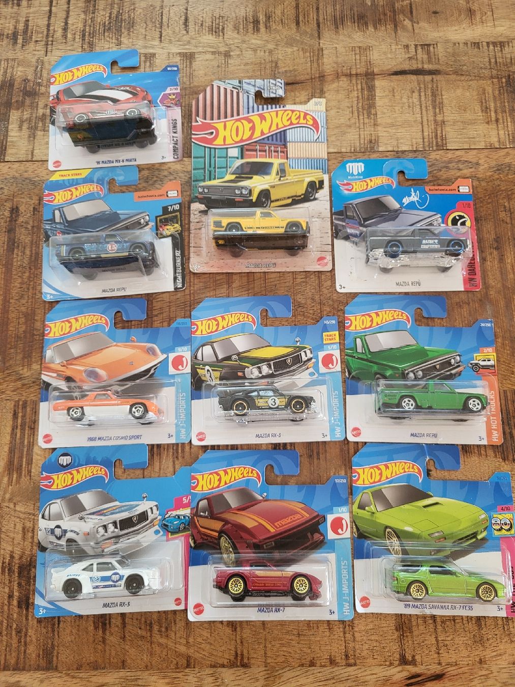 Hot Wheels Modellautos: Hot Wheels Mazda Modelle Sammlung neu ovp – Neu und originalverpackt aus Jona von mjo_f5t2 1