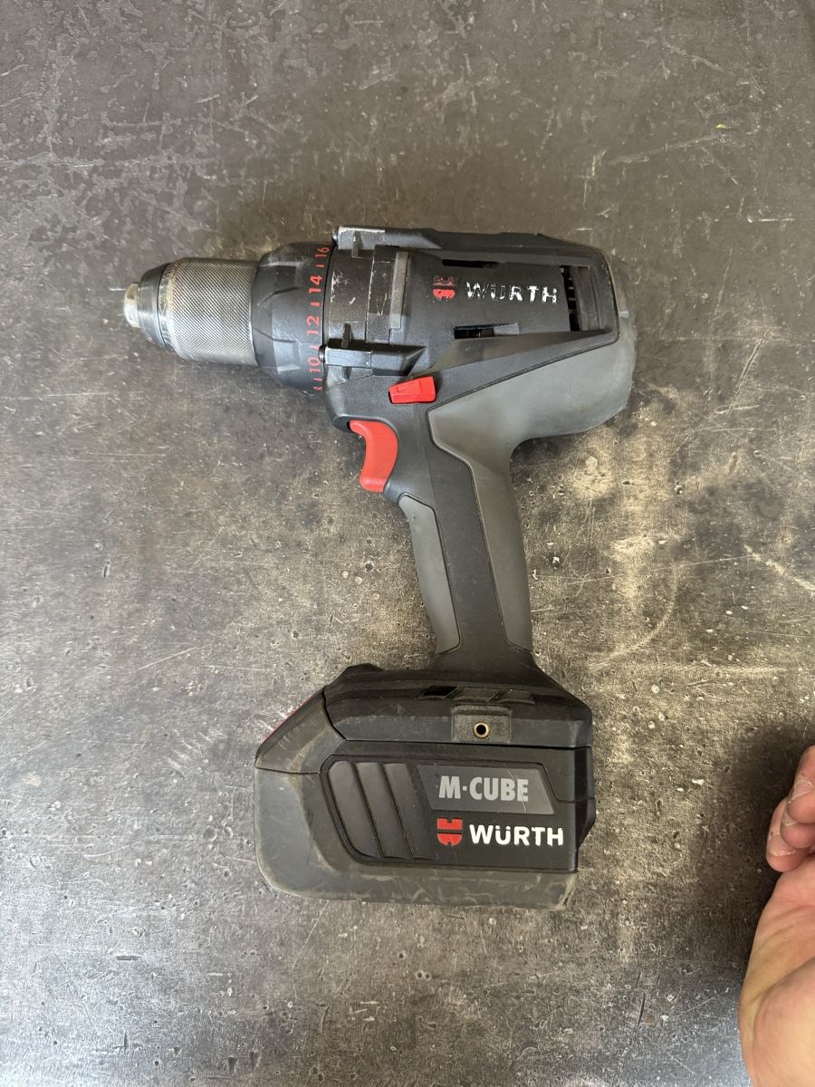 Würth Perceuses: Akkuschrauber WÜRTH 18V 4Ah – D'occasion à Bärau par Luschwa