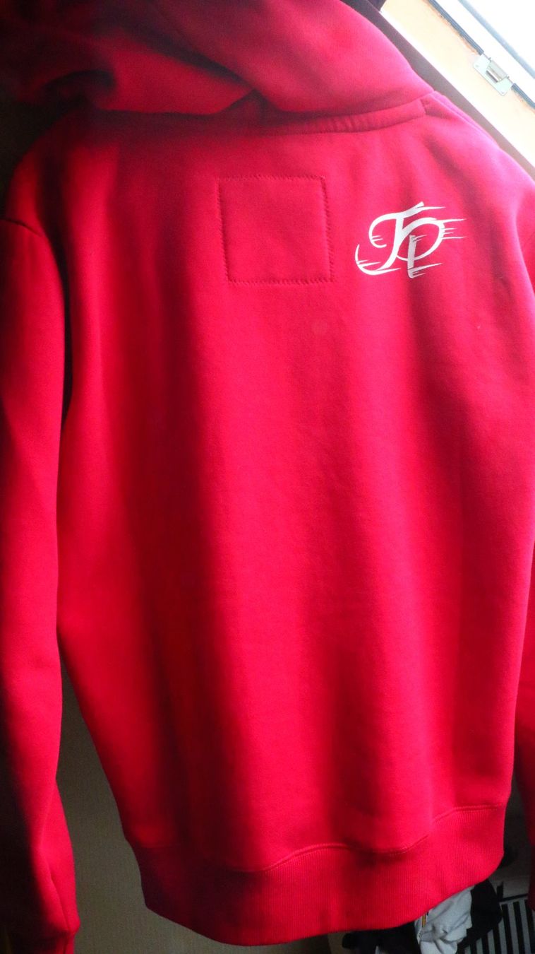 Giacche: Hoodie von JP Performance – Usato da Balsthal venduto da mahe86 2