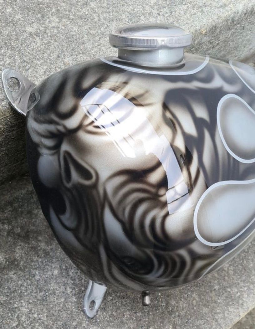 Harley-Davidson Accessori per altri veicoli: Harley Davidson Tank – Usato da Zürich venduto da Crocuda 1